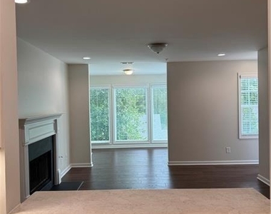 907 Natchez Trace - Photo Thumbnail 13