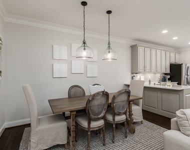 2537 Oglethorpe Circle Ne - Photo Thumbnail 10