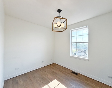 2427 W Grenshaw Street - Photo Thumbnail 22
