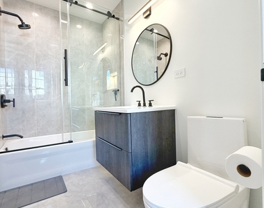 2427 W Grenshaw Street - Photo Thumbnail 17