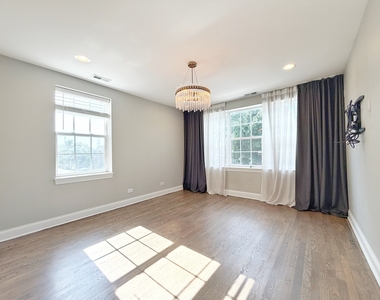 2427 W Grenshaw Street - Photo Thumbnail 5