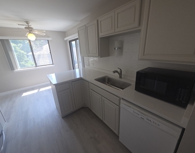 299 Pembridge Lane - Photo Thumbnail 1