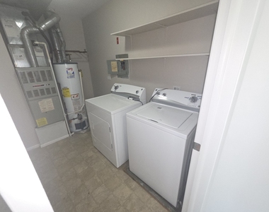 299 Pembridge Lane - Photo Thumbnail 18