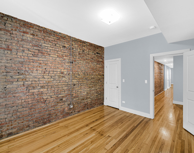 6022 S Eberhart Avenue - Photo Thumbnail 5