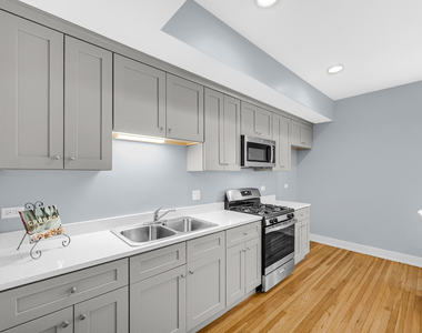 6022 S Eberhart Avenue - Photo Thumbnail 19