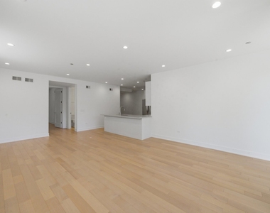 434 W Melrose Street - Photo Thumbnail 5