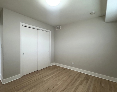 1215 Balmoral Avenue - Photo Thumbnail 9