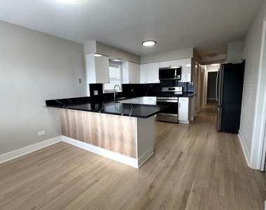 1215 Balmoral Avenue - Photo Thumbnail 4