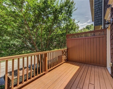 1516 Donaldson Park Drive Ne - Photo Thumbnail 4