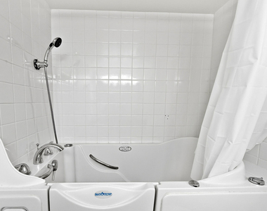 6340 Americana Drive - Photo Thumbnail 23