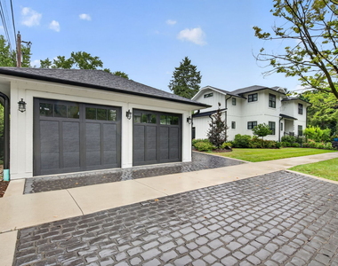 240 S Brainard Avenue - Photo Thumbnail 3