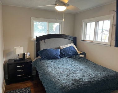 32 Lakeside Lane - Photo Thumbnail 9