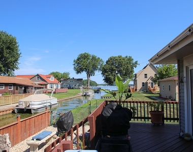 32 Lakeside Lane - Photo Thumbnail 17