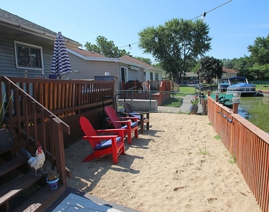 32 Lakeside Lane - Photo Thumbnail 19