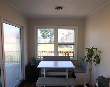 32 Lakeside Lane - Photo Thumbnail 15