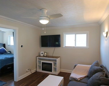 32 Lakeside Lane - Photo Thumbnail 8