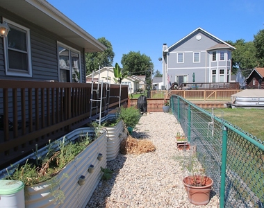 32 Lakeside Lane - Photo Thumbnail 21