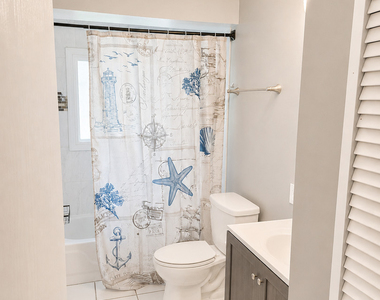17 California Avenue - Photo Thumbnail 7