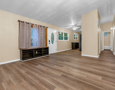 870 Taylor Avenue - Photo Thumbnail 8