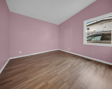 870 Taylor Avenue - Photo Thumbnail 3