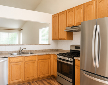 127 W Amberley Drive - Photo Thumbnail 7