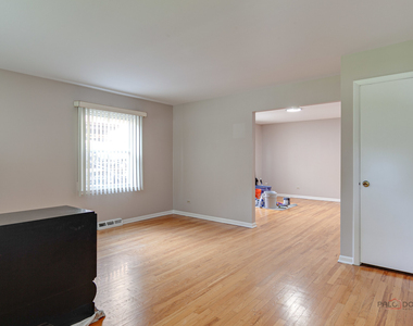 334 Euclid Avenue - Photo Thumbnail 4
