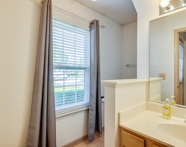 1216 Arapaho Court - Photo Thumbnail 7