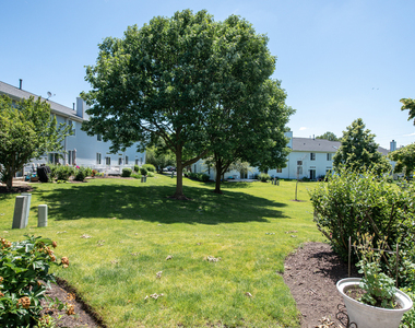 1216 Arapaho Court - Photo Thumbnail 17