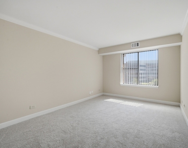 1655 Lake Cook Road - Photo Thumbnail 14