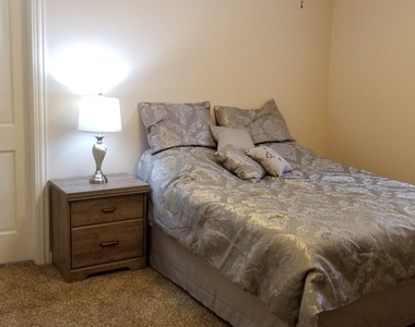 1045 Marquette Street - Photo Thumbnail 7