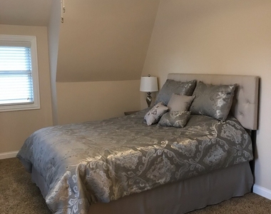 1045 Marquette Street - Photo Thumbnail 15