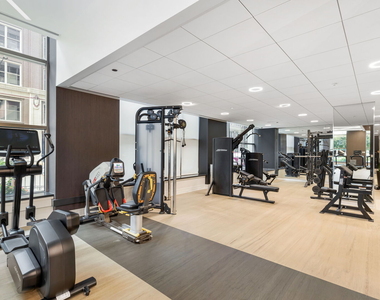 600 N Lake Shore Drive - Photo Thumbnail 25