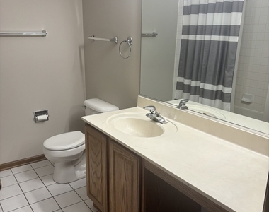 2845 Falling Waters Drive - Photo Thumbnail 14