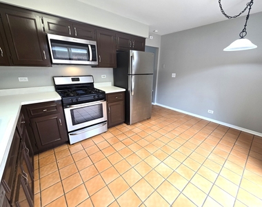 1111 S Waukegan Road S - Photo Thumbnail 6
