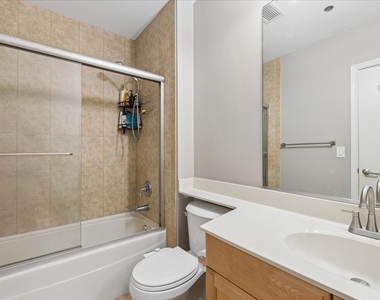 1335 S Prairie Avenue - Photo Thumbnail 10
