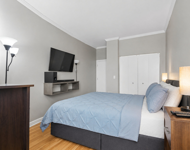 1335 S Prairie Avenue - Photo Thumbnail 9