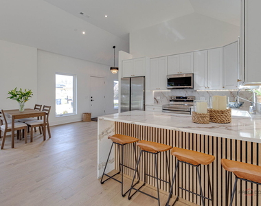 19 Marina Drive - Photo Thumbnail 11