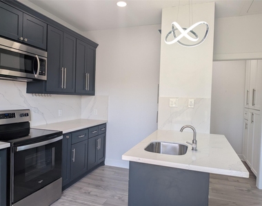 4711 Rusk Street - Photo Thumbnail 6