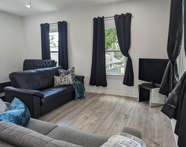 4711 Rusk Street - Photo Thumbnail 1