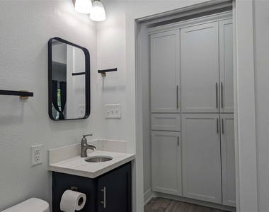 4711 Rusk Street - Photo Thumbnail 12