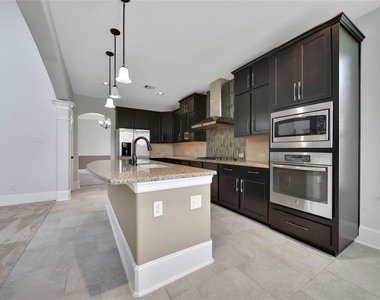 17506 Mineral Bluff Lane - Photo Thumbnail 16