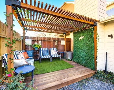 7373 Antoine Drive - Photo Thumbnail 21