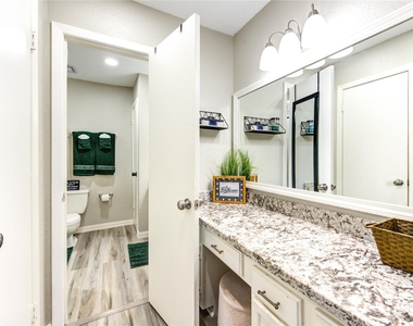 7373 Antoine Drive - Photo Thumbnail 14