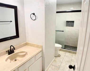 17743 Seven Pines Drive - Photo Thumbnail 15