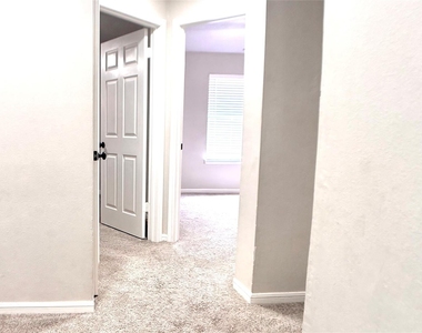 17743 Seven Pines Drive - Photo Thumbnail 16