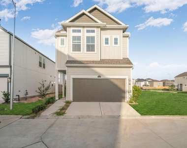 11407 W Blossom Square Street - Photo Thumbnail 1
