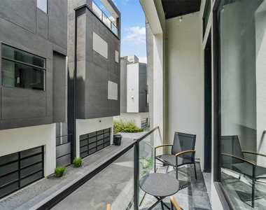 1520 Malone Street - Photo Thumbnail 18