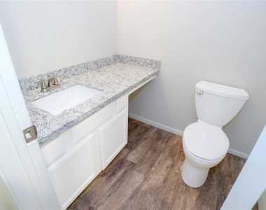 2630 Anthony Hay Lane - Photo Thumbnail 14