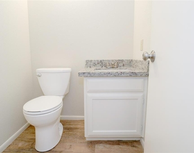 2630 Anthony Hay Lane - Photo Thumbnail 9