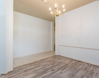 4839 Taylor Lake Court - Photo Thumbnail 7